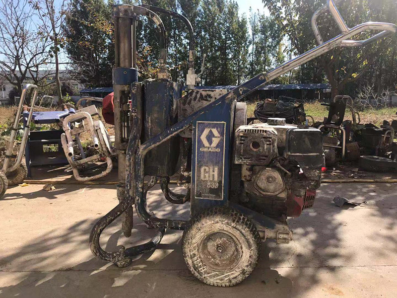 二手固瑞克833腻子喷涂机 二手固瑞克833腻子喷涂机