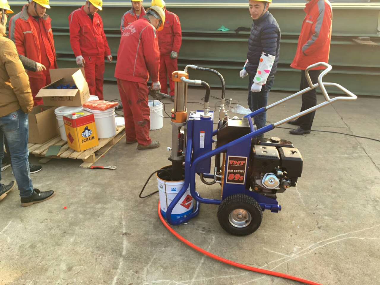 东方雨虹聚氨酯防水涂料喷涂机